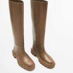 Brown leather boots with super track sole Massimo Dutti